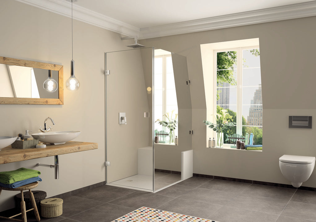 SolvaPro frameless Swing door with side panel 7R25